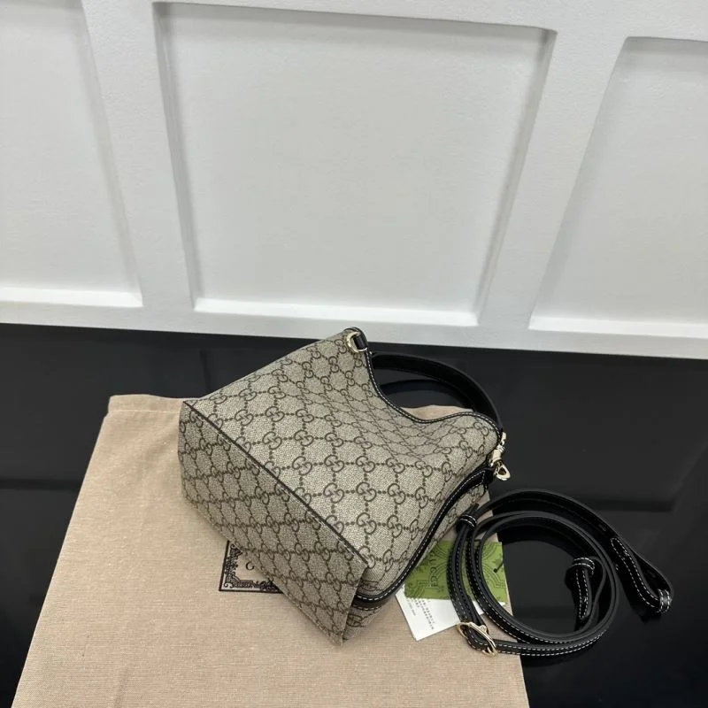 Gucci Drawstring Bags Neat 51487