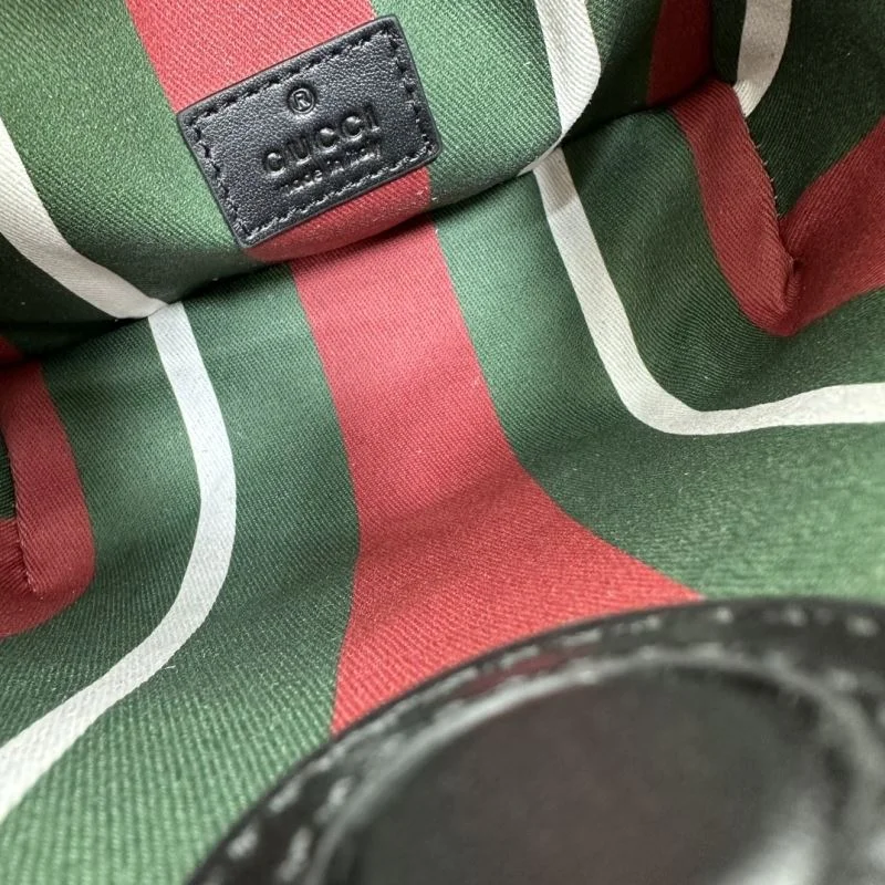 Gucci Drawstring Bags Neat 51487