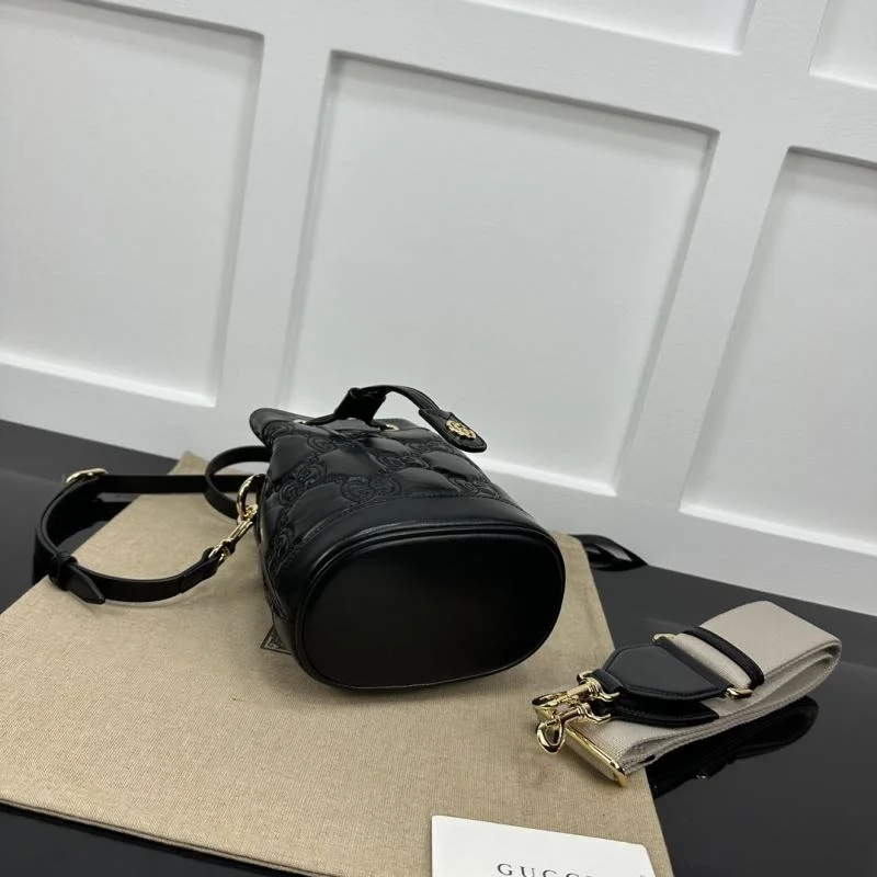 SmoothTexture Gucci Drawstring Bags 51475