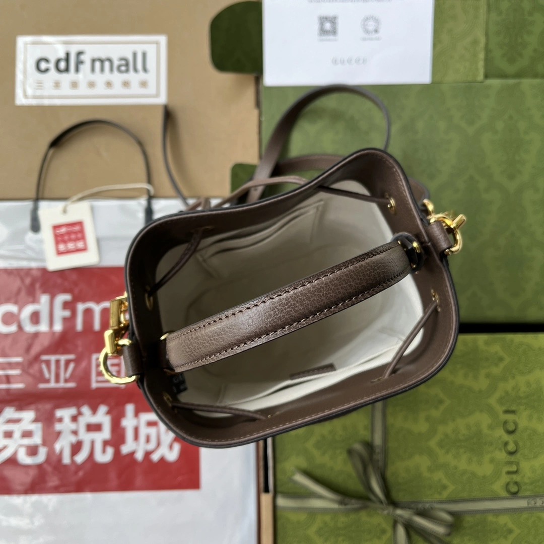 Gucci Drawstring Bags AllSeason 72462