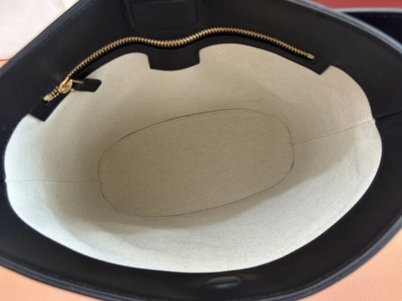 Gucci Drawstring Bags Unisex 49980