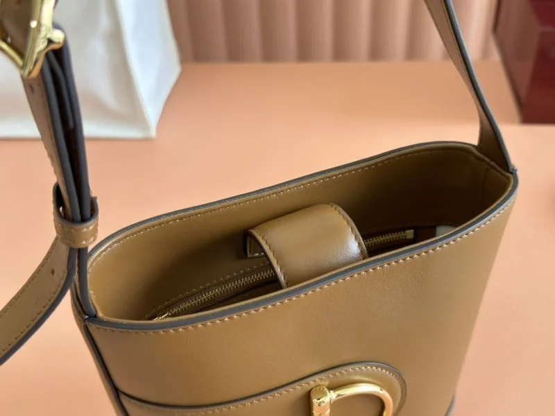 Sporty Gucci Drawstring Bags 49974