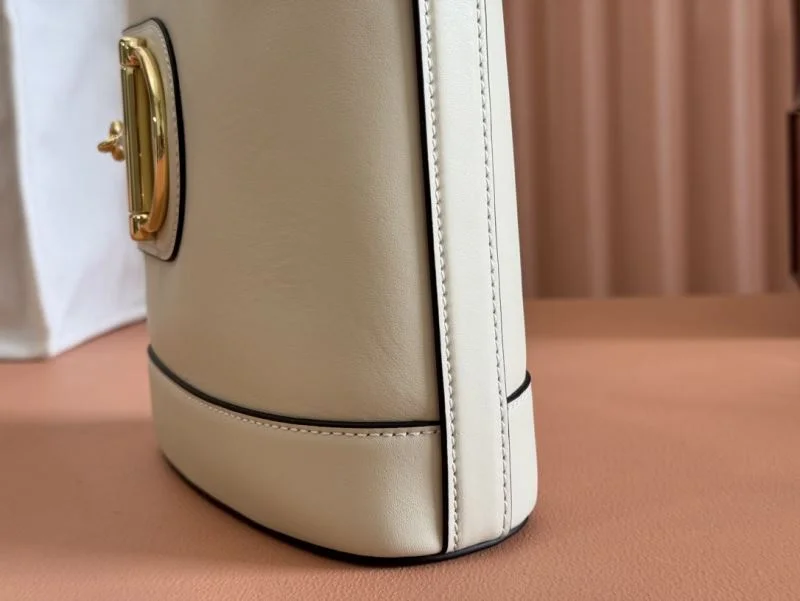 Stylish Gucci Drawstring Bags 50005