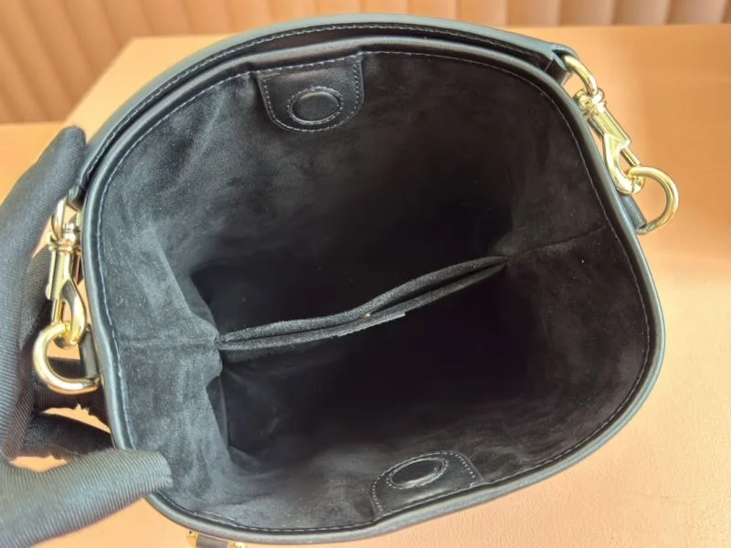 ComfortFit Gucci Drawstring Bags 49964