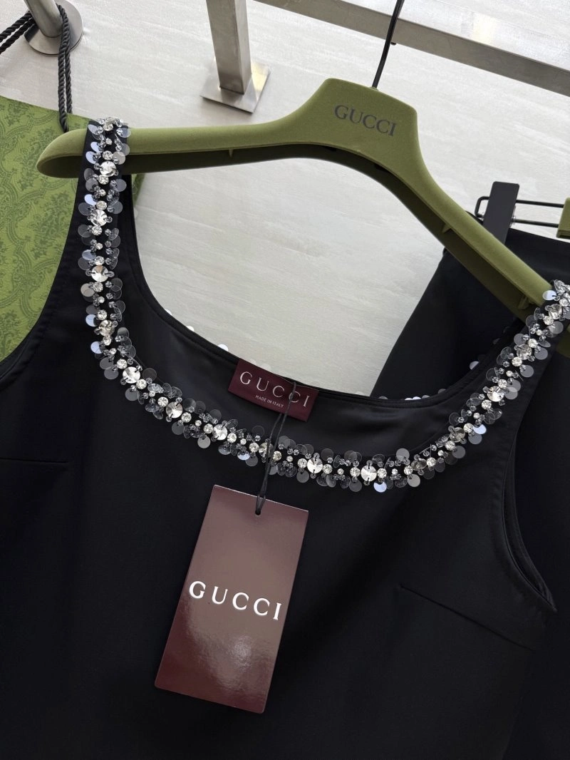Gucci Dress Suits NewStyle 124462