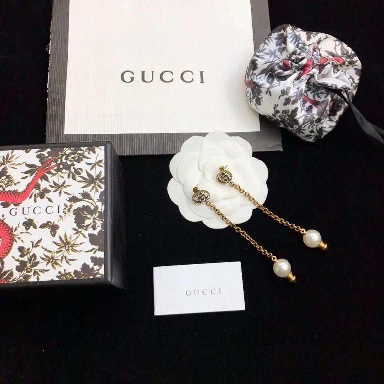 RelaxedFit Gucci Earrings 246239