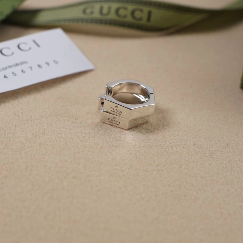 Gucci Earrings Elegant 244568