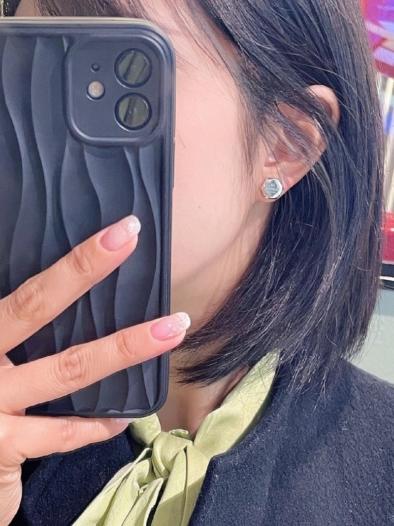 Breathable Gucci Earrings 244085