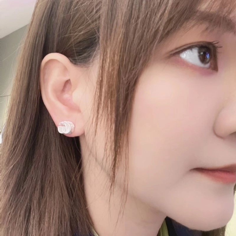 Trendsetting Gucci Earrings 243230