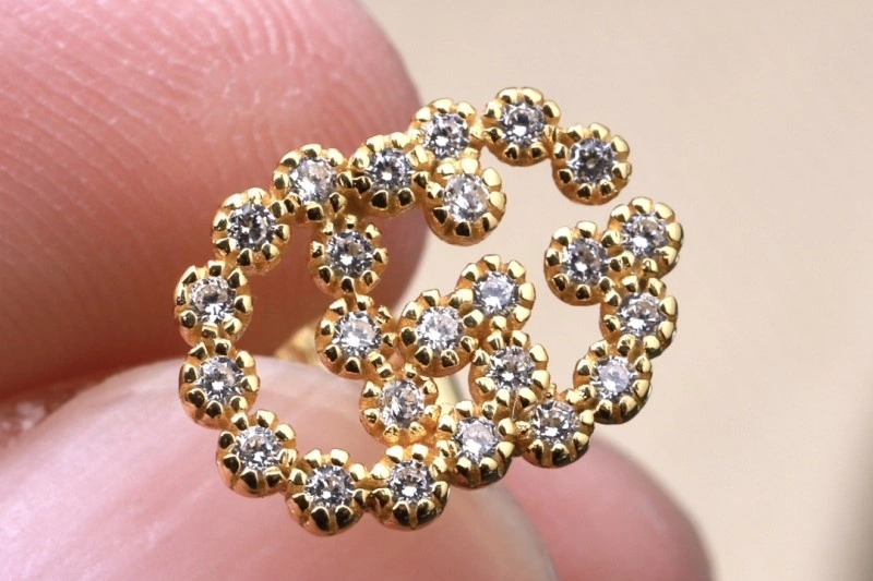 Trendsetting Gucci Earrings 243231