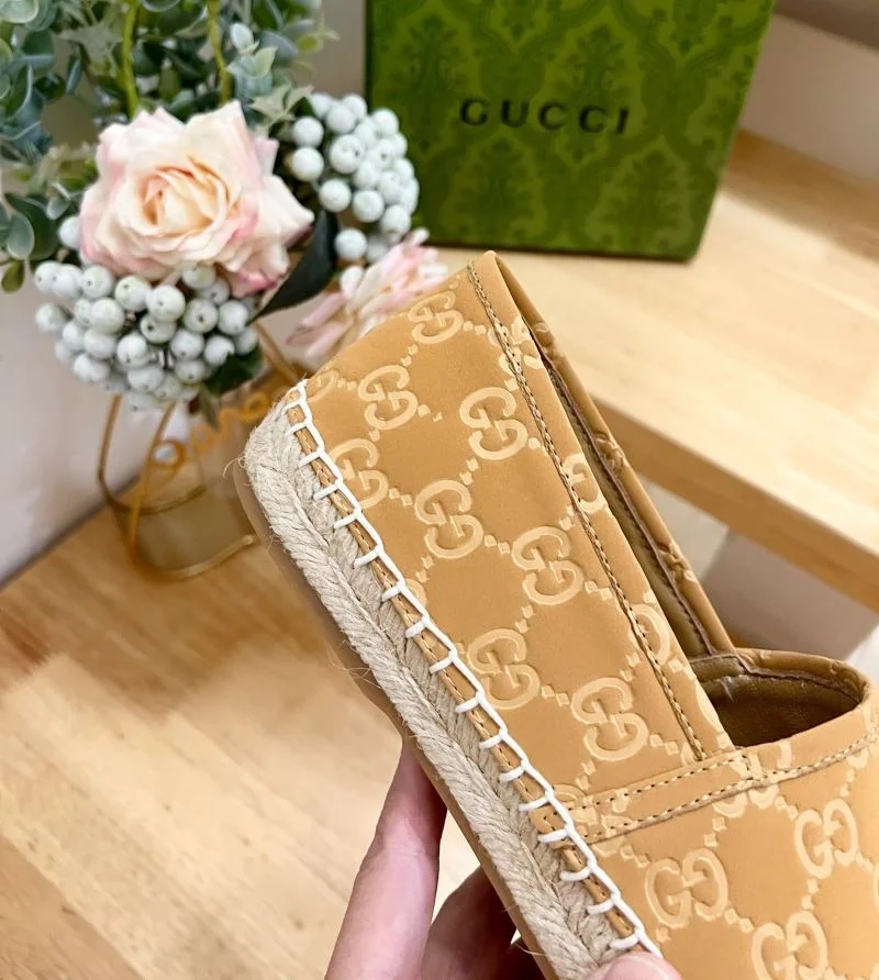 Gucci Fishermans Shoes GoAnywhere 25086