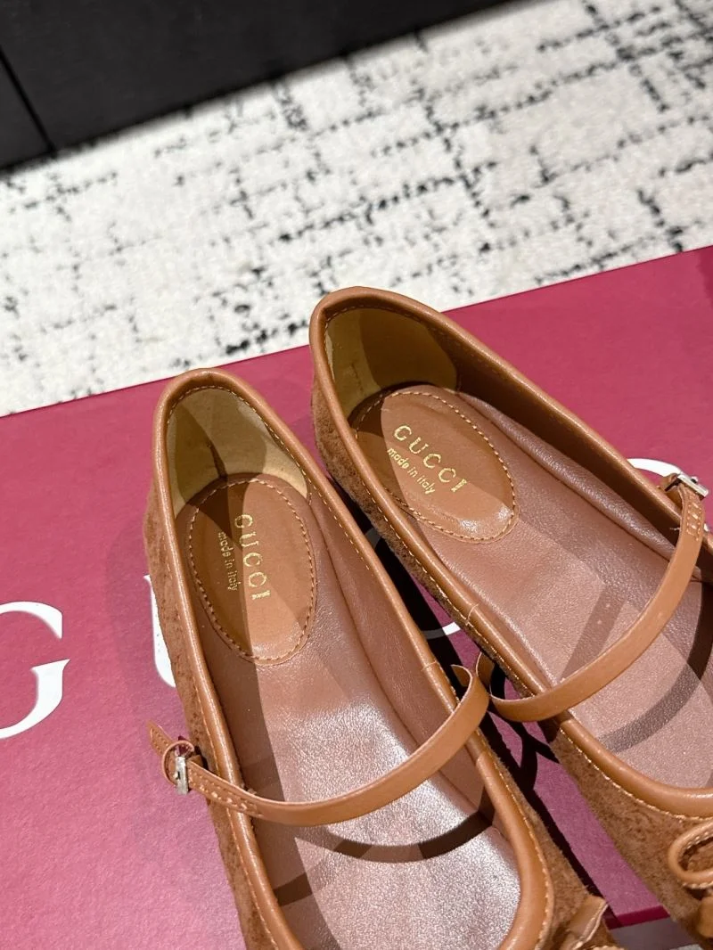 WrinkleFree Gucci Flat Shoes 25090