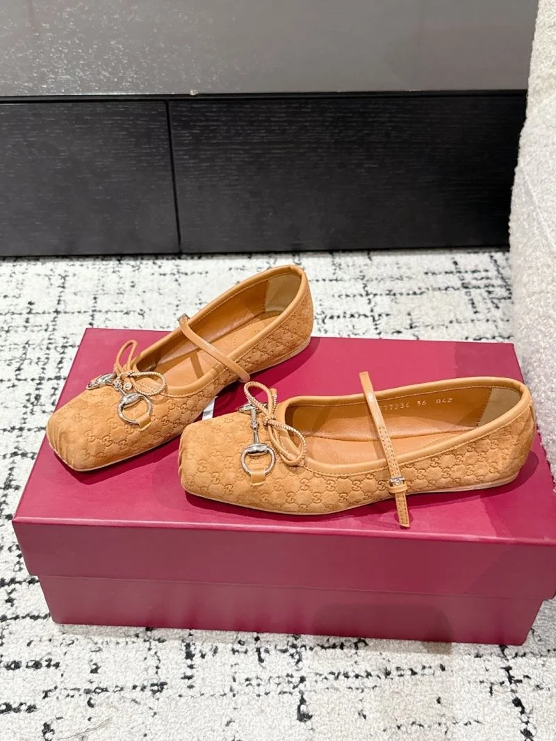 Gucci Flat Shoes Effortless 25079