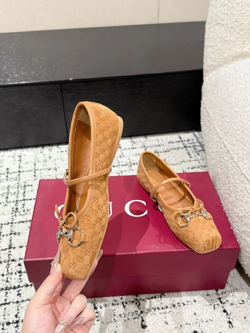 Gucci Flat Shoes Effortless 25079