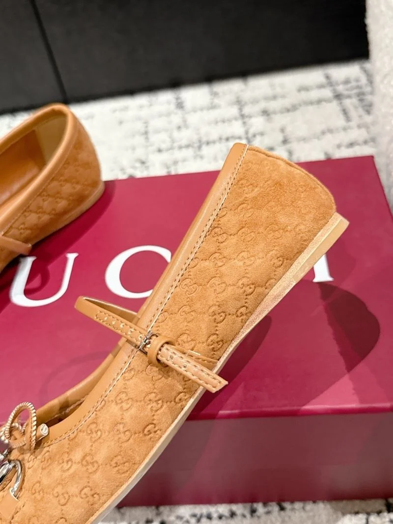 Gucci Flat Shoes Effortless 25079
