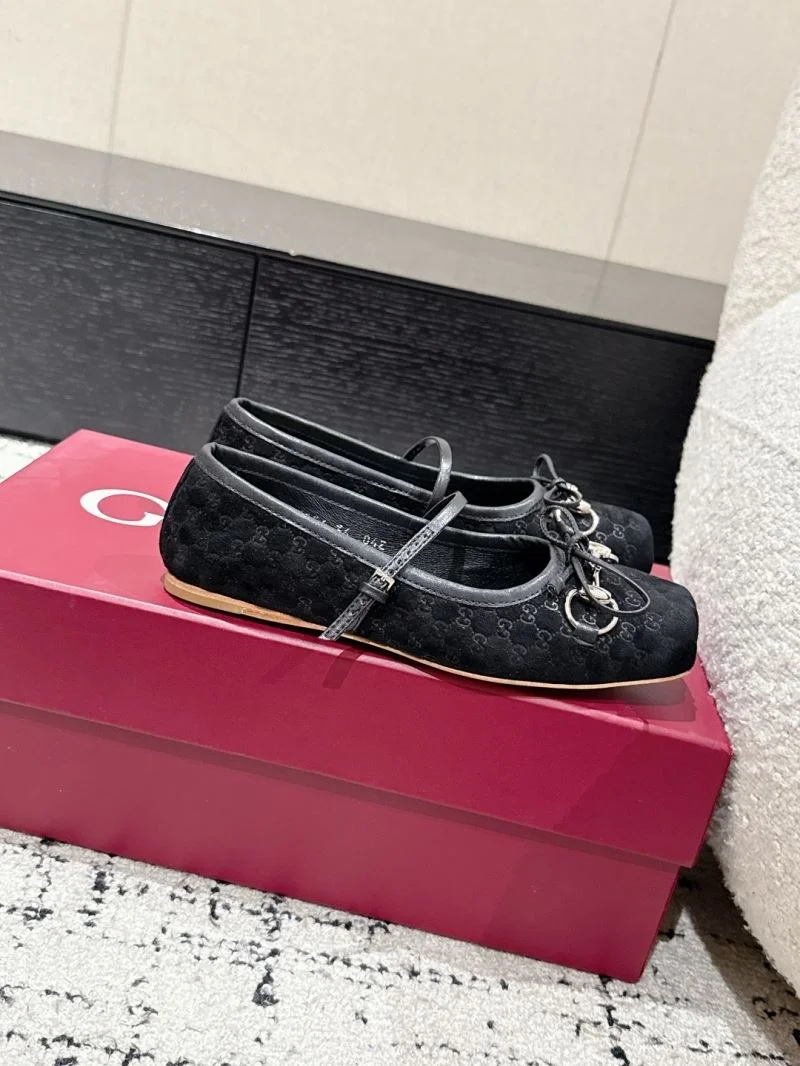 EasyMatch Gucci Flat Shoes 25111