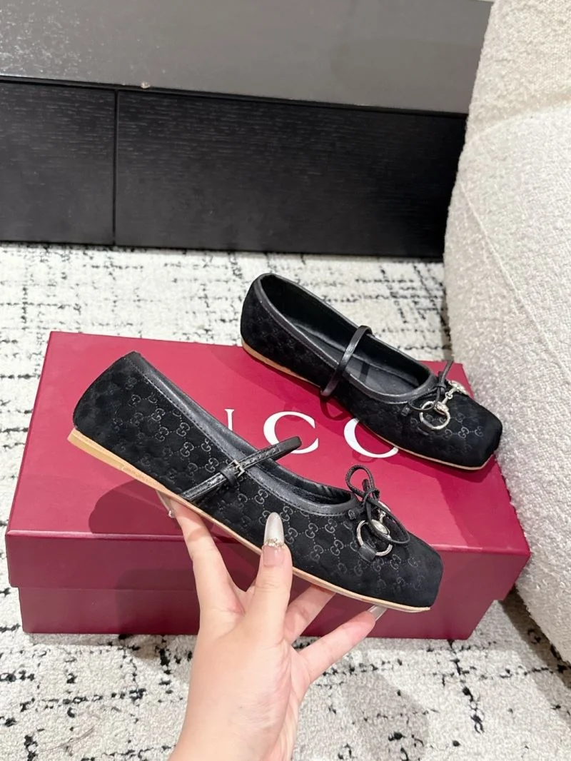 EasyMatch Gucci Flat Shoes 25111