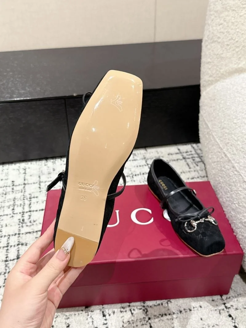 EasyMatch Gucci Flat Shoes 25111