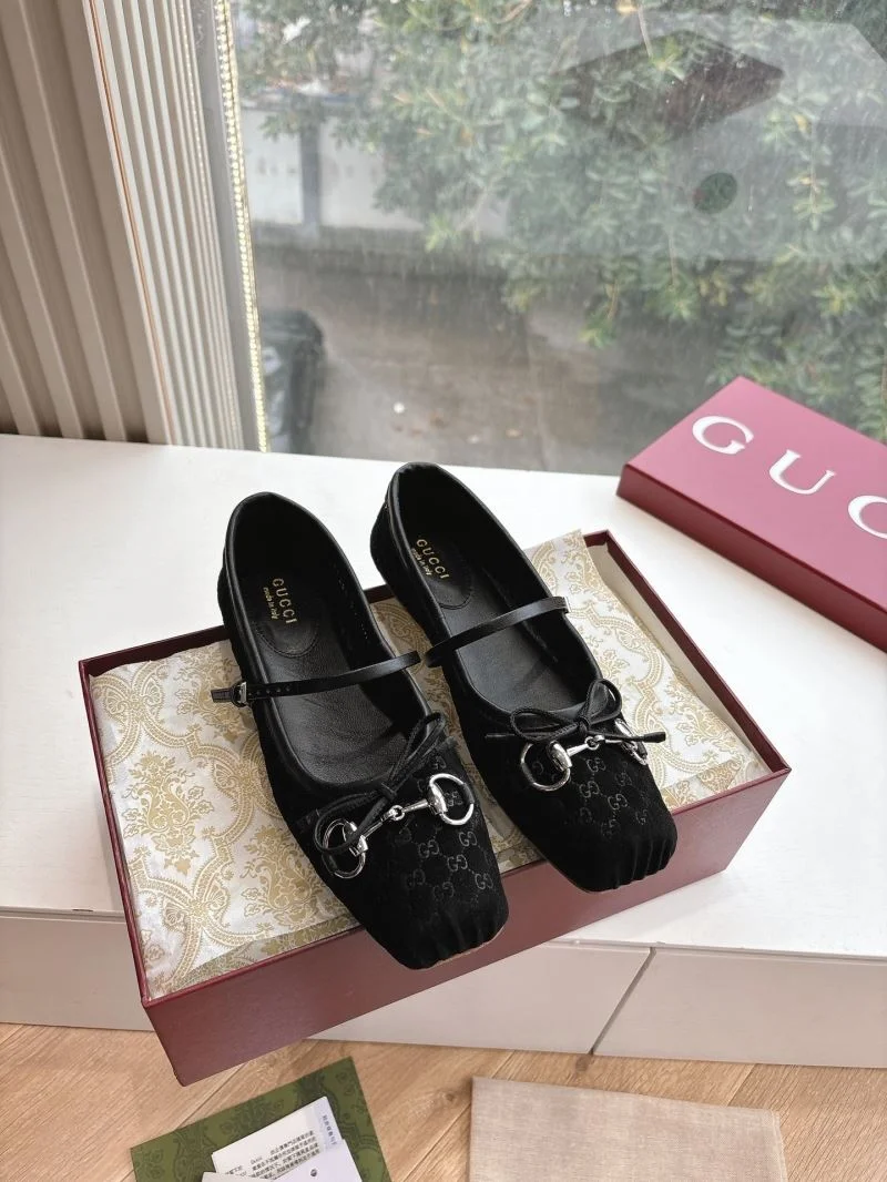 Gucci Flat Shoes SmoothTexture 24852