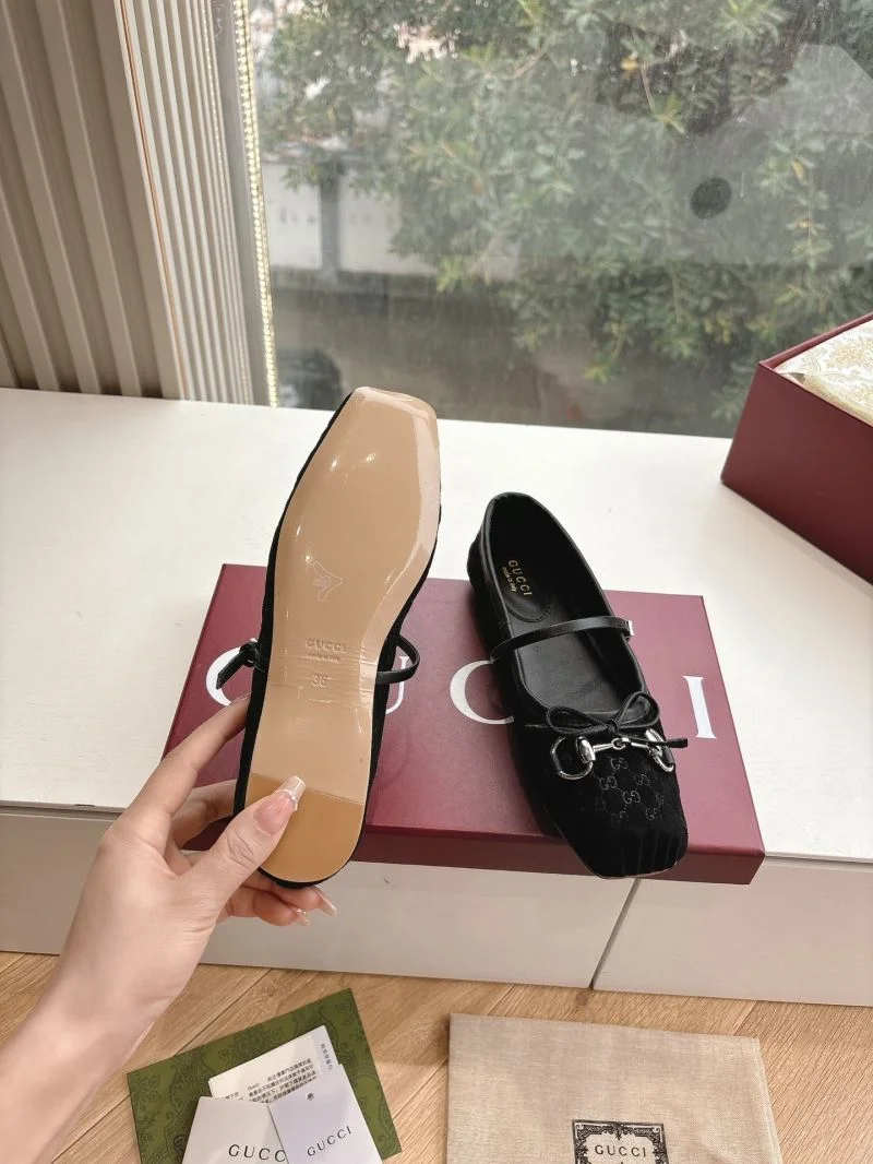 Gucci Flat Shoes SmoothTexture 24852