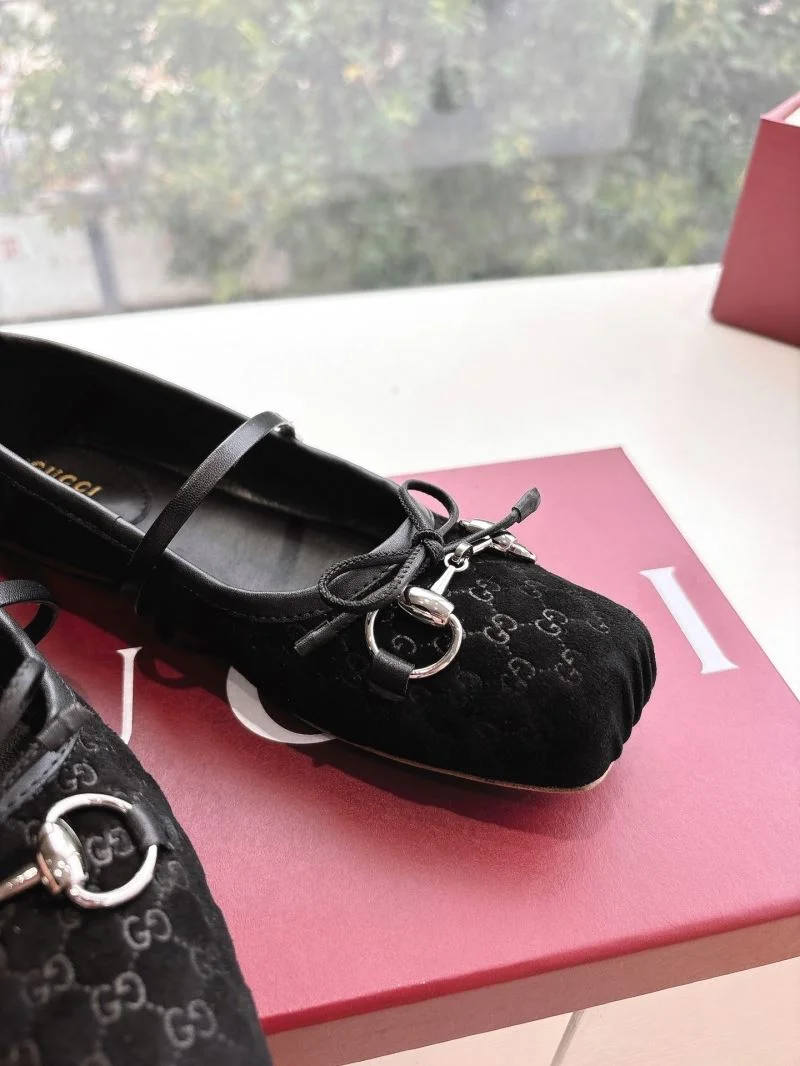 Gucci Flat Shoes SmoothTexture 24852
