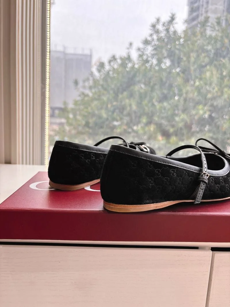 Gucci Flat Shoes SmoothTexture 24852
