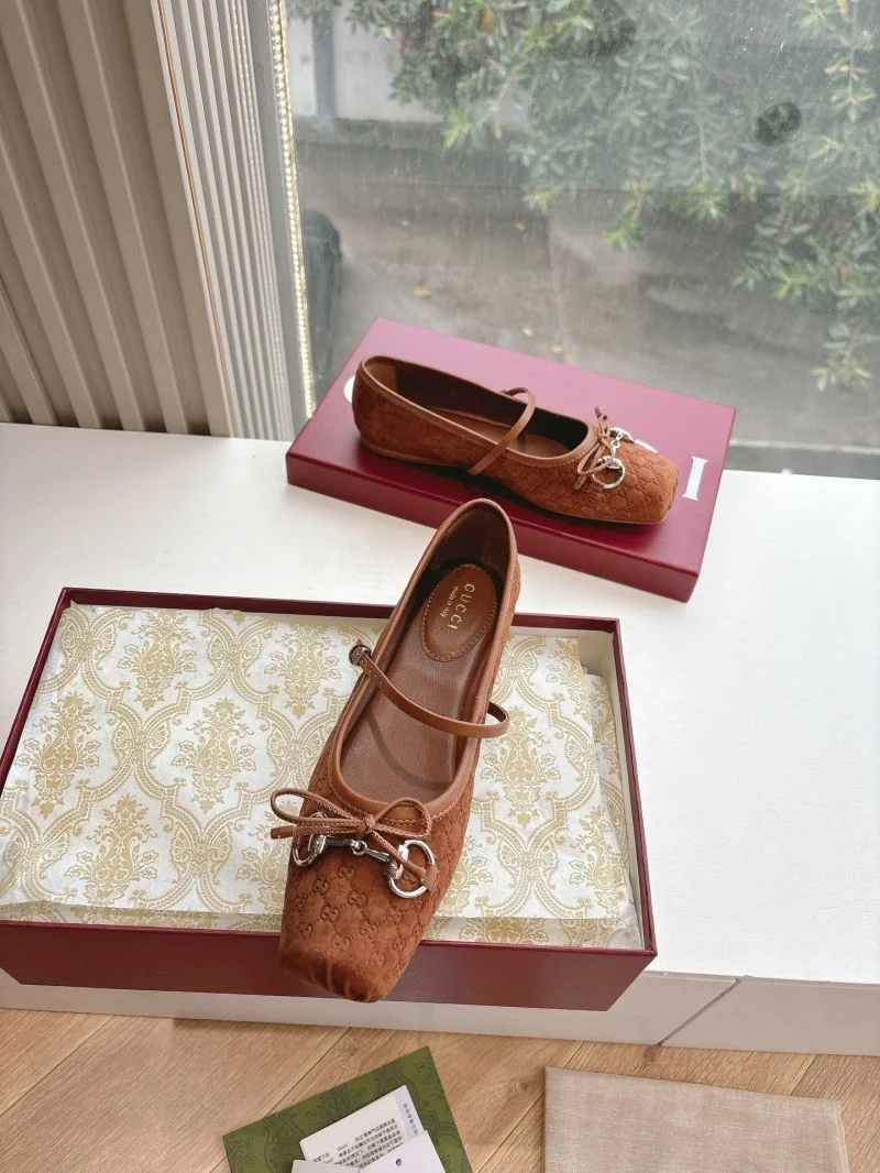 BestValue Gucci Flat Shoes 24837