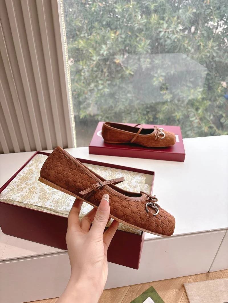 BestValue Gucci Flat Shoes 24837