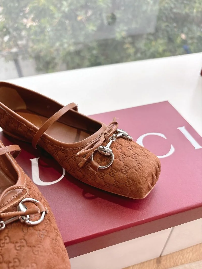 BestValue Gucci Flat Shoes 24837