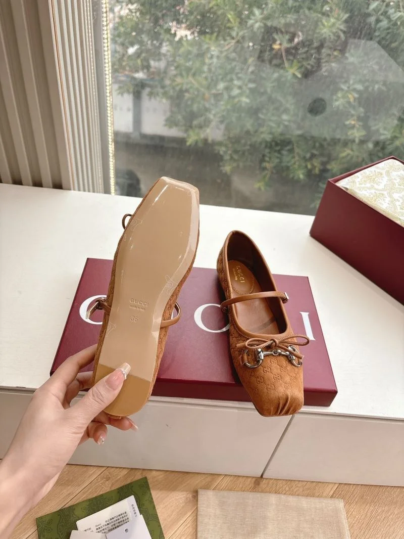 Gucci Flat Shoes MultiPurpose 24851