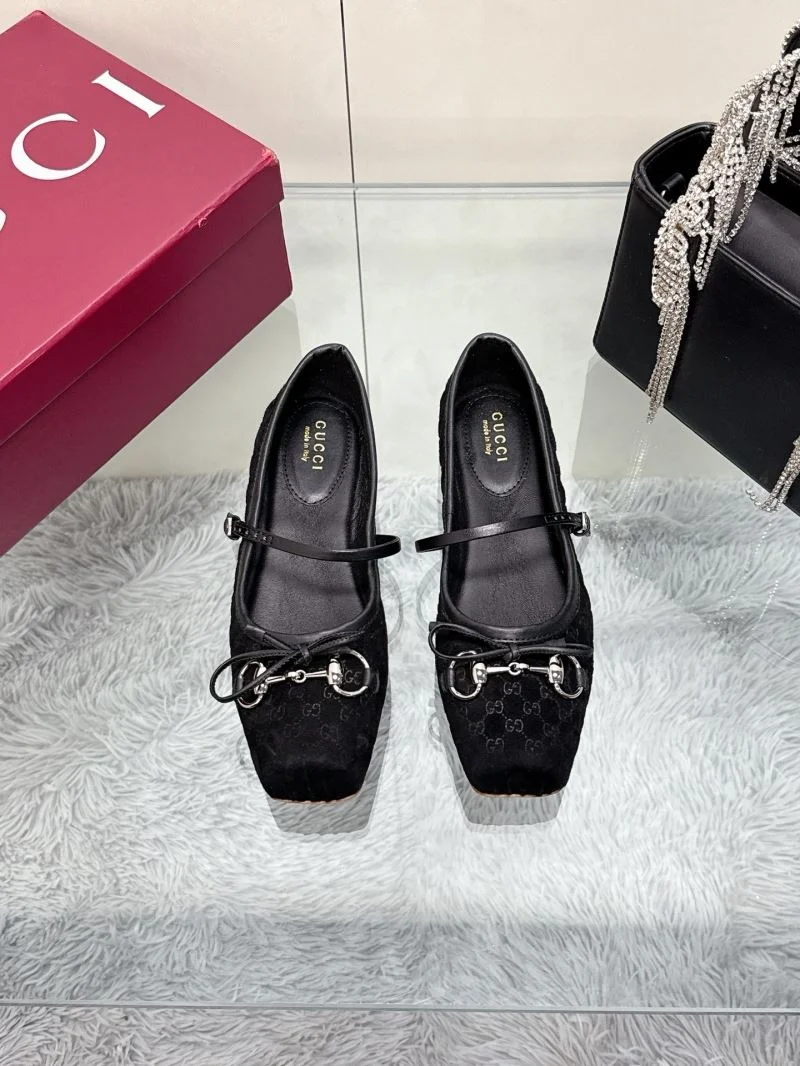 OdorResistant Gucci Flat Shoes 24838