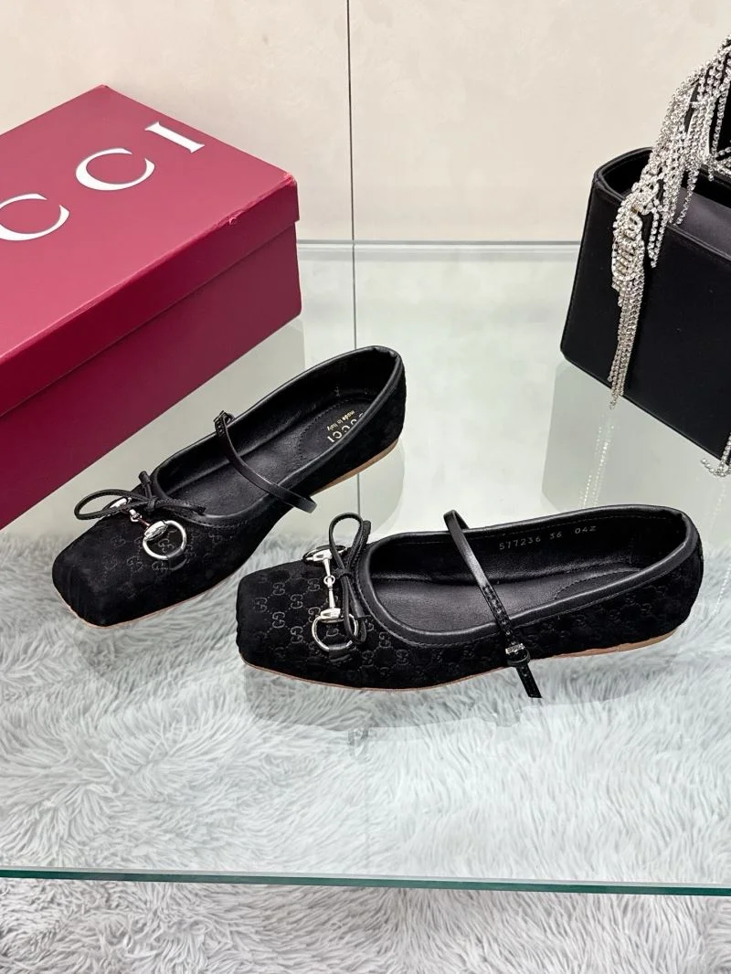 OdorResistant Gucci Flat Shoes 24838