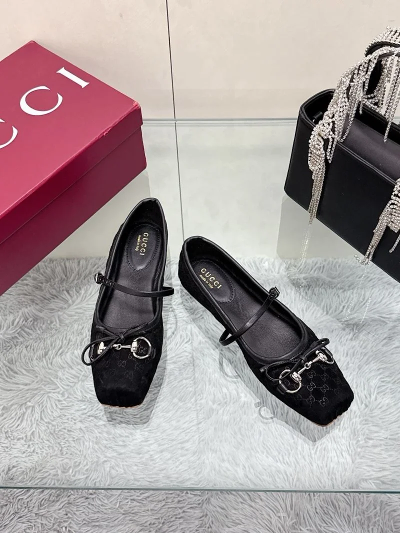 OdorResistant Gucci Flat Shoes 24838