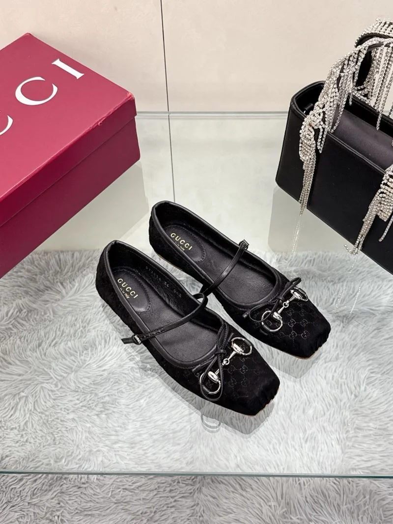OdorResistant Gucci Flat Shoes 24838
