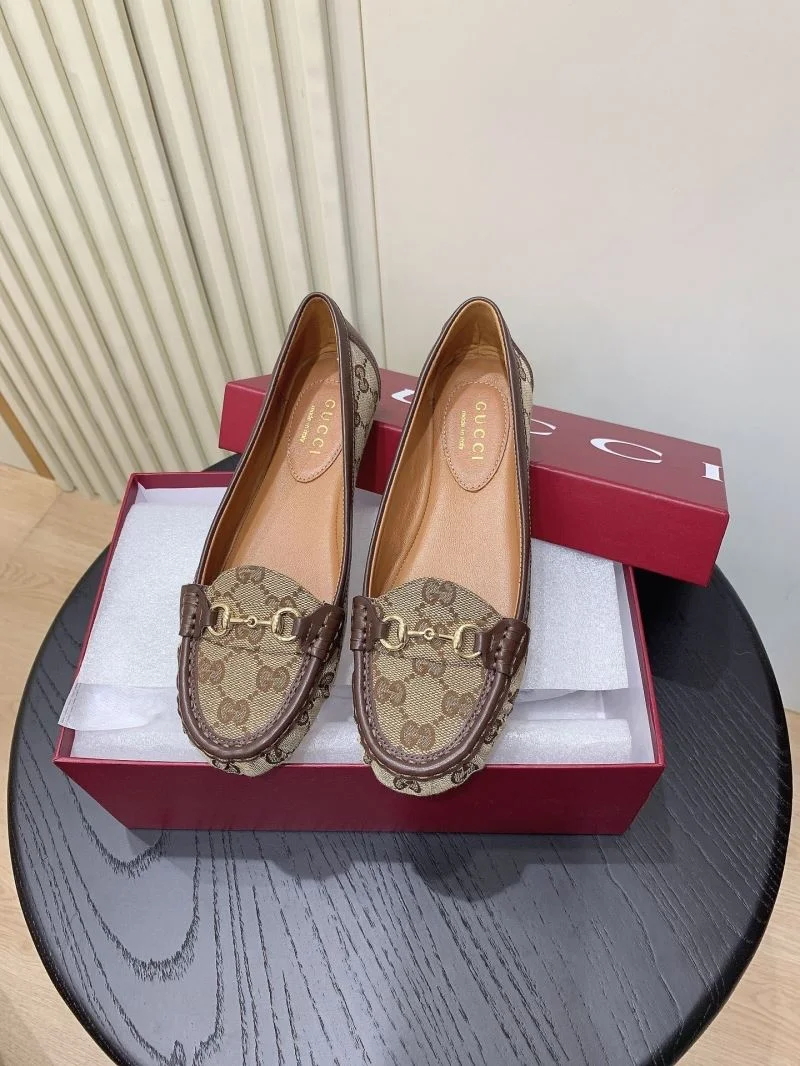 SmartChoice Gucci Flat Shoes 24515