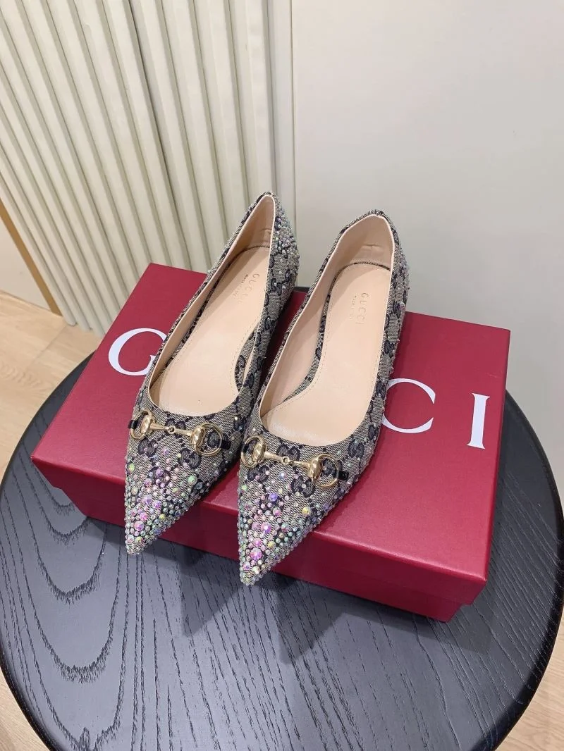 Gucci Flat Shoes Effortless 24500