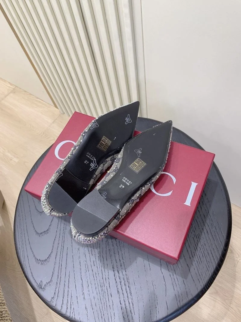 Gucci Flat Shoes Effortless 24500