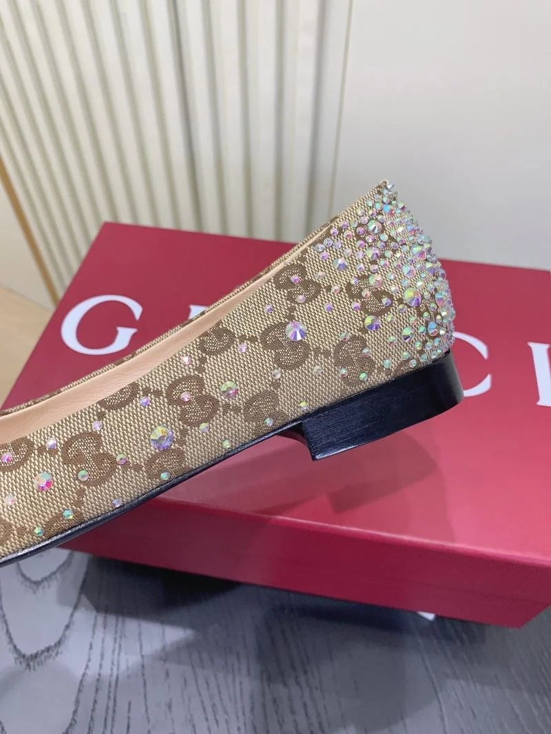 Gucci Flat Shoes Refined 24504