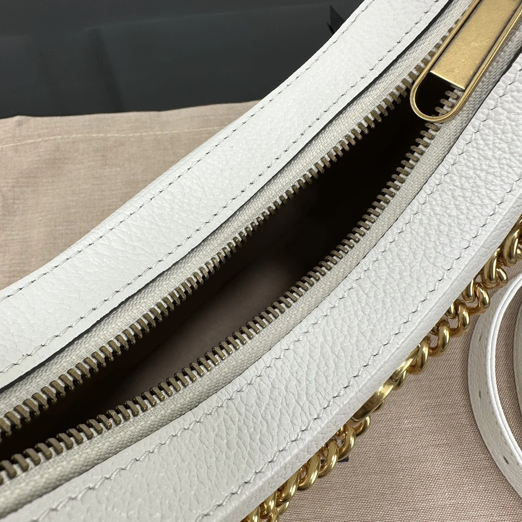 Practical Gucci Hobo Bags 67420
