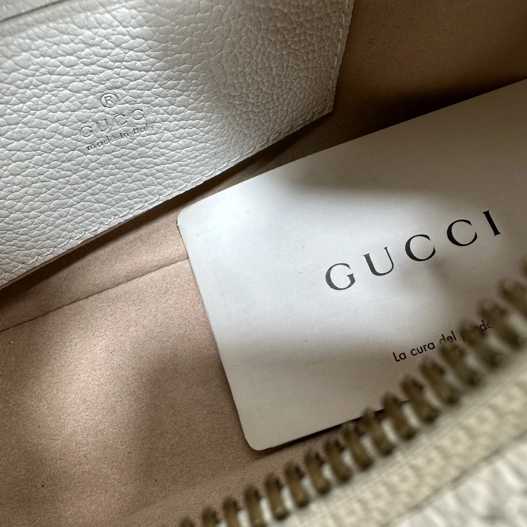 Practical Gucci Hobo Bags 67420