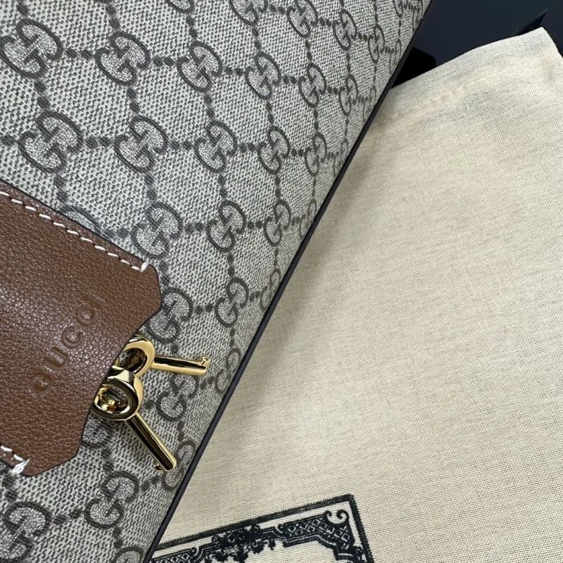 Versatile Gucci Hobo Bags 51384