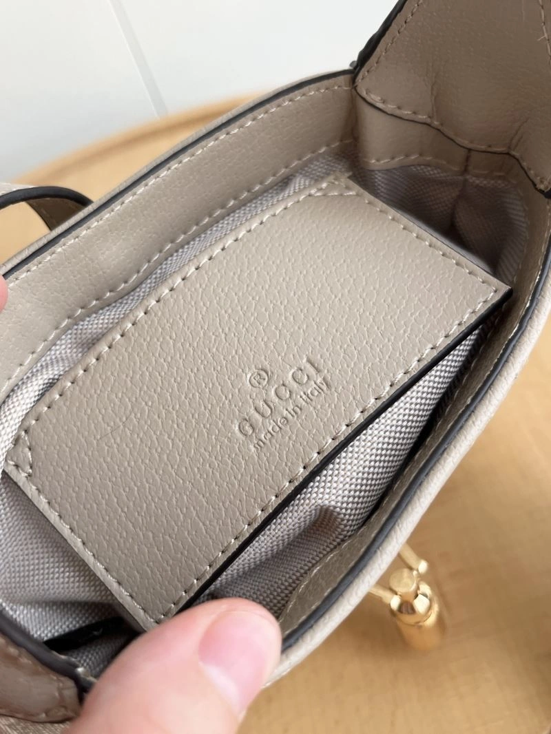 Comfortable Gucci Hobo Bags 81441