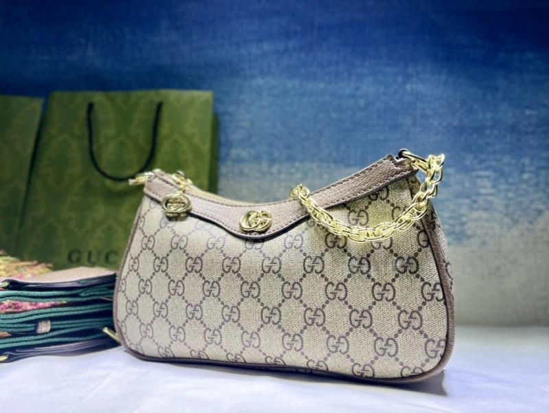 Sporty Gucci Hobo Bags 81417