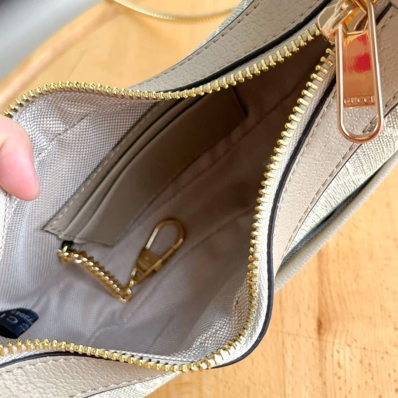 WeatherProof Gucci Hobo Bags 81414