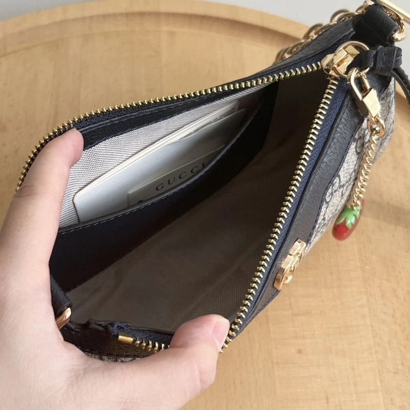 WellDesigned Gucci Hobo Bags 81391