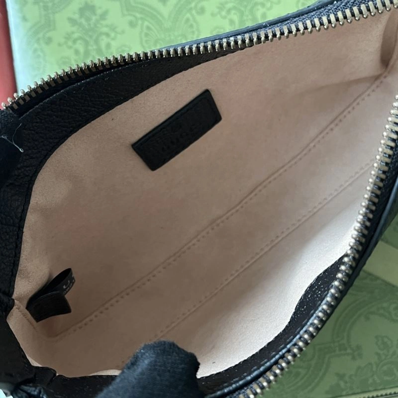EyeCatching Gucci Hobo Bags 74675