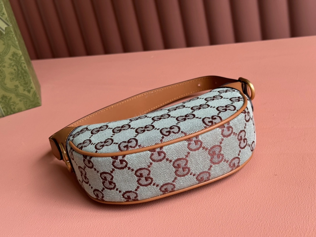 Gucci Hobo Bags Durable 72448