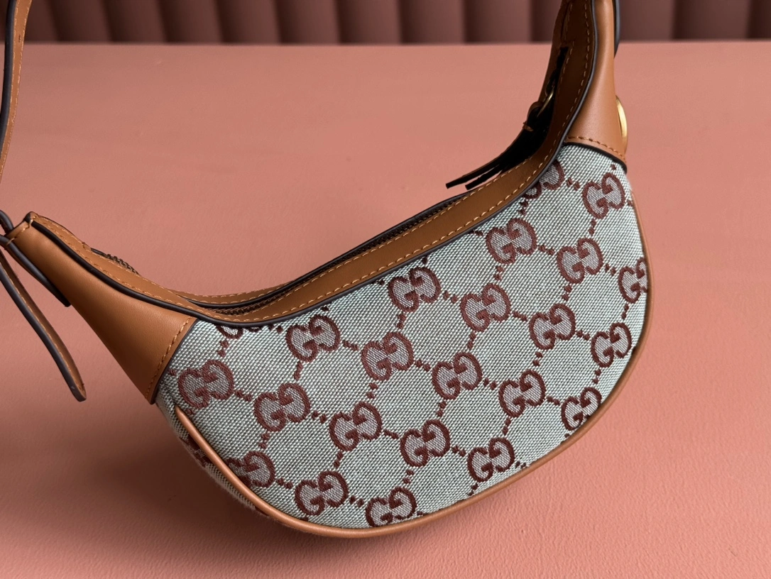 Gucci Hobo Bags Durable 72448