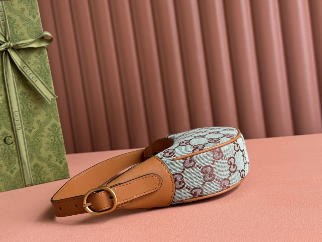 Gucci Hobo Bags Durable 72448