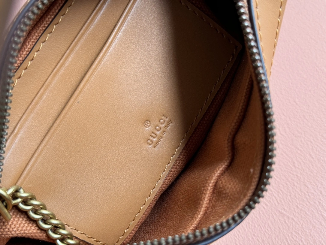 Gucci Hobo Bags Durable 72448